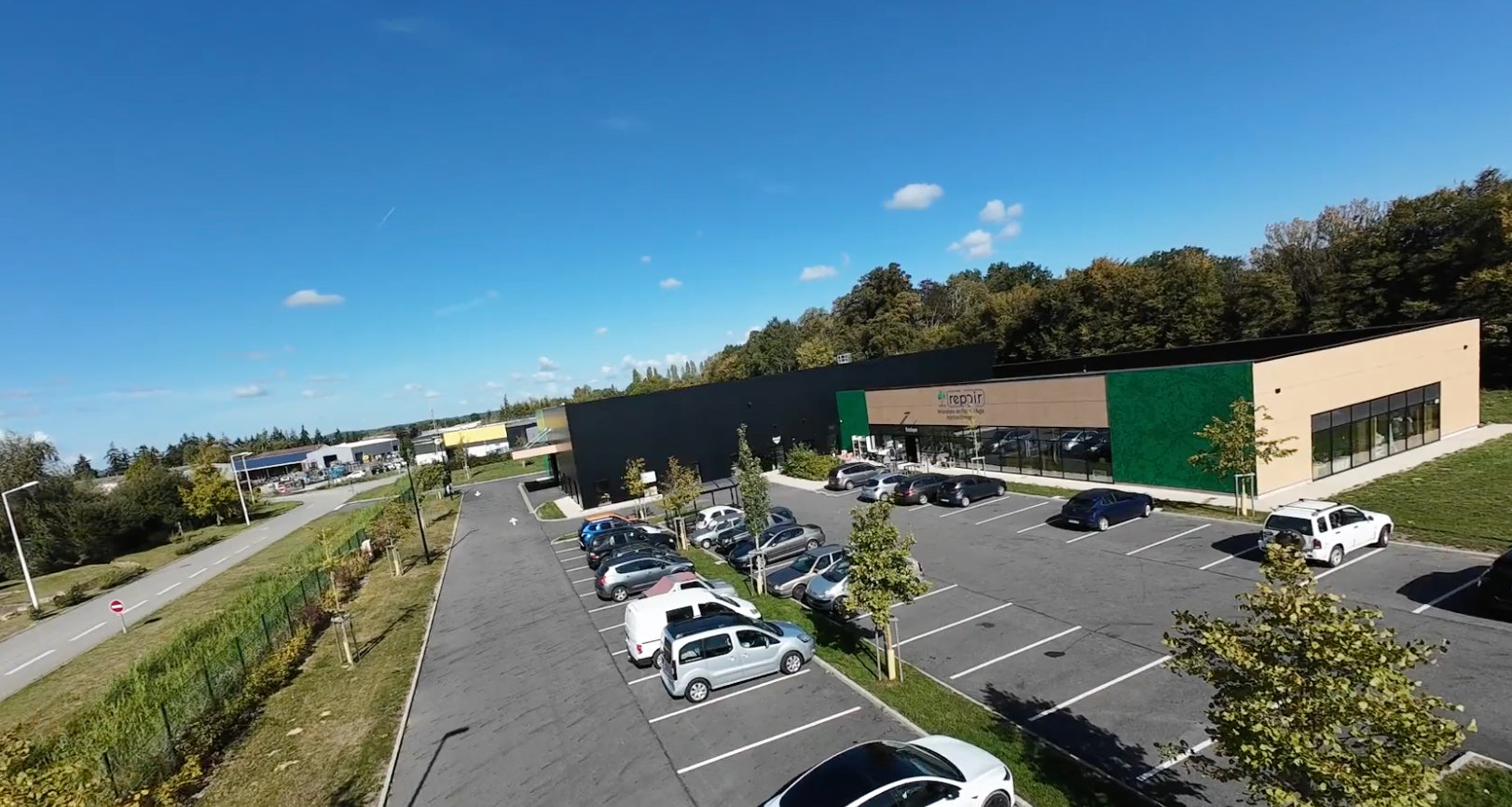 La Ressourcerie Re.p.a.i.r de L'Aigle — vue aérienne par drone