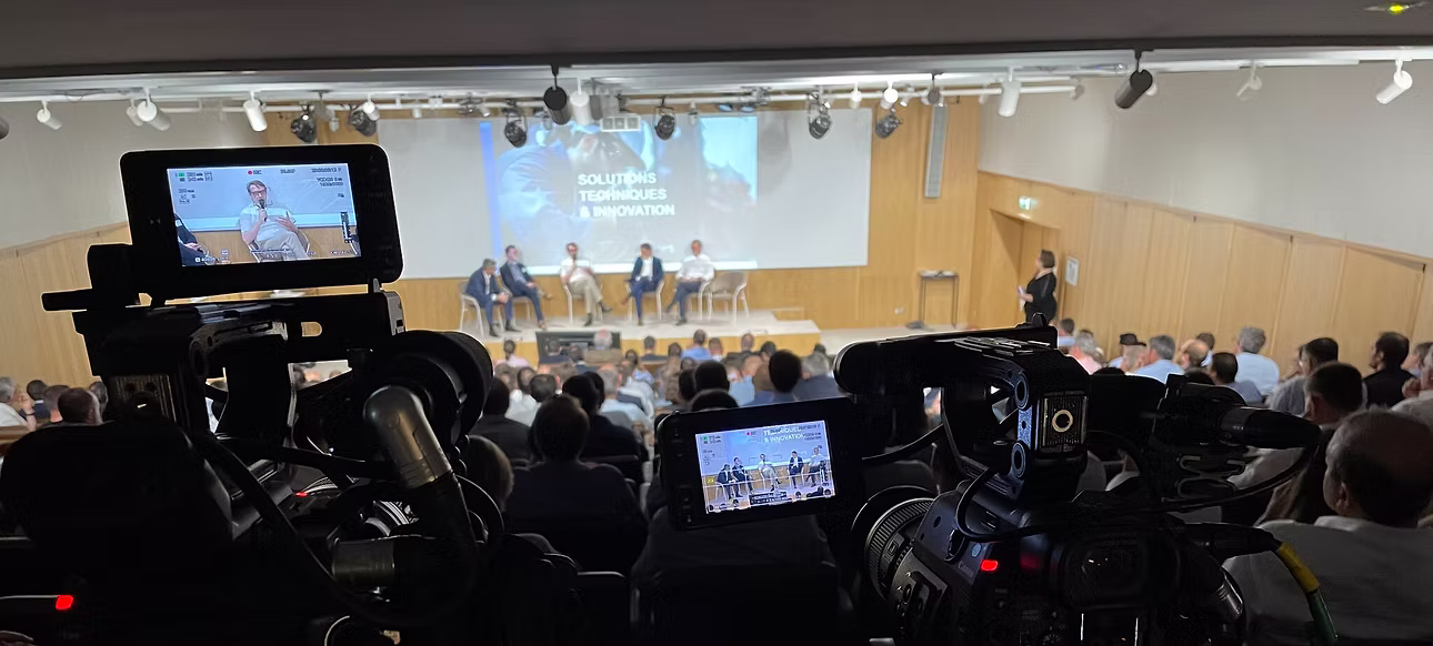 Live hybride en entreprise